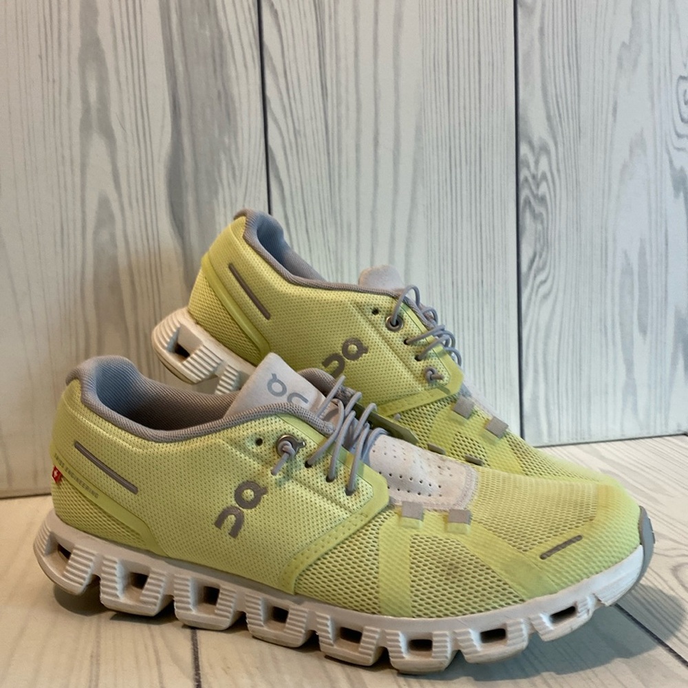 On Cloud 5 - image 1